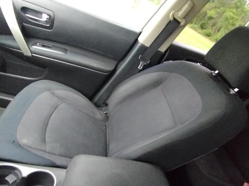 Nissan Rogue S FWD Krom Edition 2012