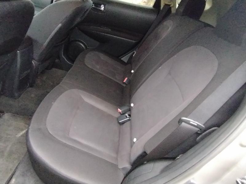 Nissan Rogue S FWD Krom Edition 2012