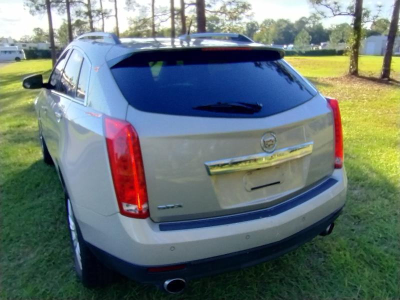Cadillac SRX Luxury Collection 2011