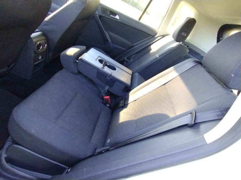 Volkswagen Tiguan S 2015