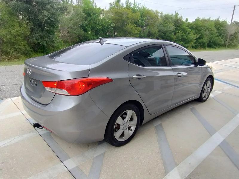Hyundai Elantra Limited 2012