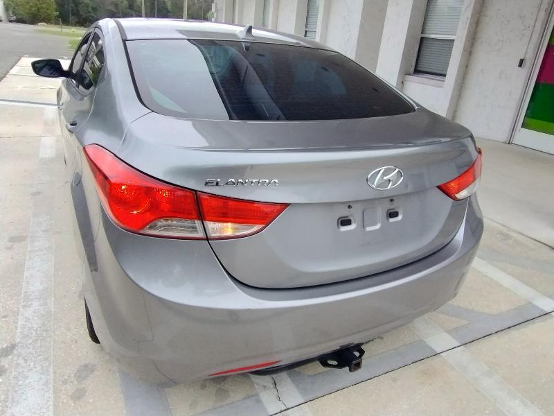Hyundai Elantra Limited 2012
