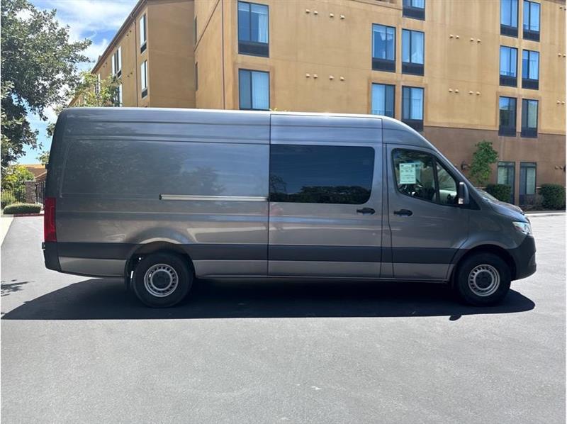 Mercedes-Benz Sprinter  2020 Mercedes-Benz Sprinter  2020