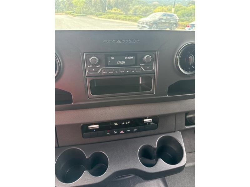 Mercedes-Benz Sprinter  2023