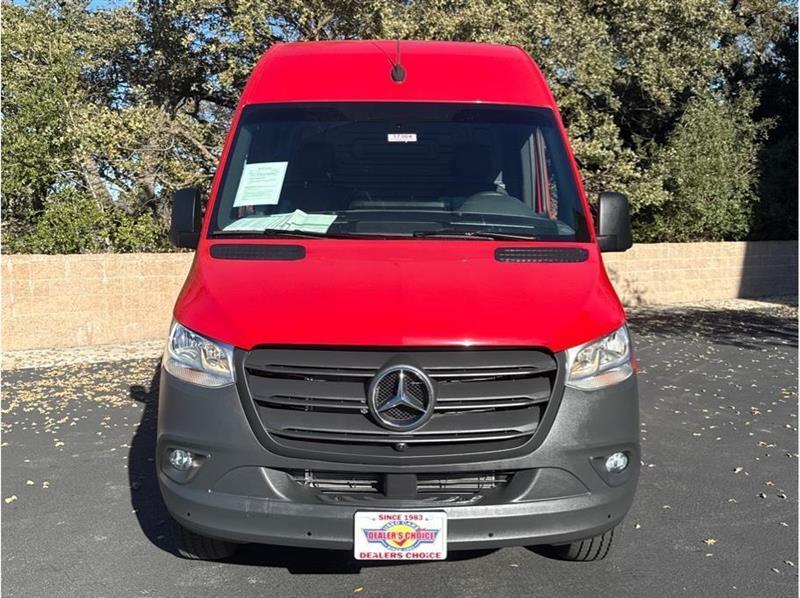 Mercedes-Benz Sprinter  2024