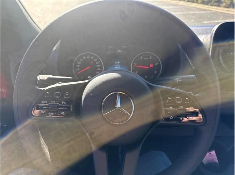 Mercedes-Benz Sprinter  2024