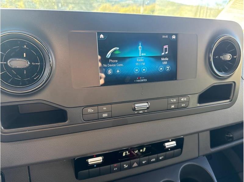 Mercedes-Benz Sprinter  2024