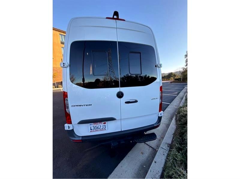 Mercedes-Benz Sprinter  2021