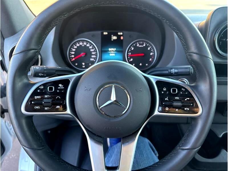 Mercedes-Benz Sprinter  2021