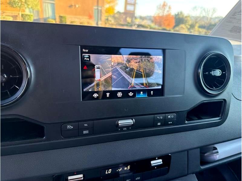 Mercedes-Benz Sprinter  2021