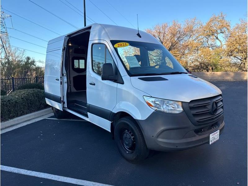Mercedes-Benz Sprinter  2021
