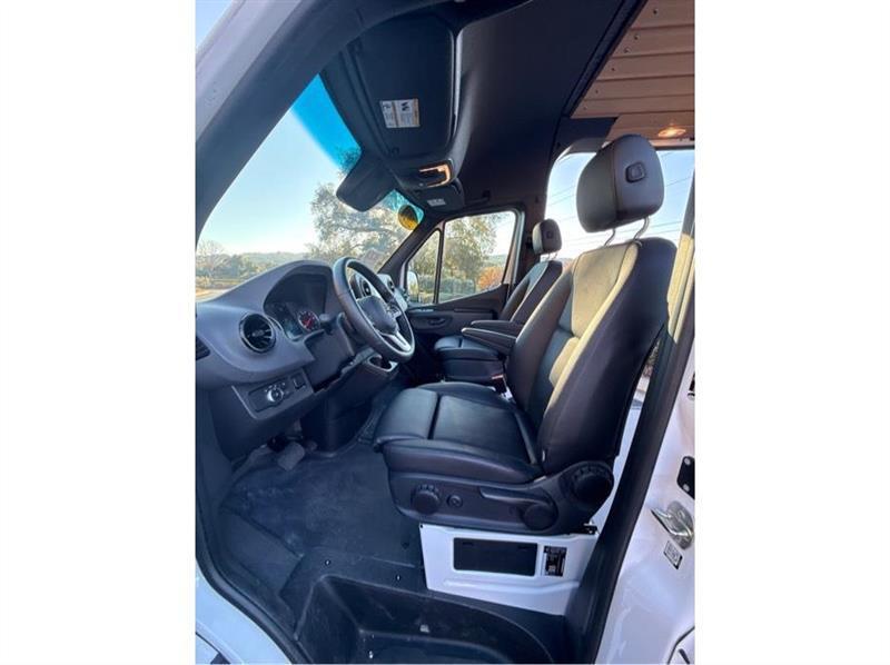 Mercedes-Benz Sprinter  2021