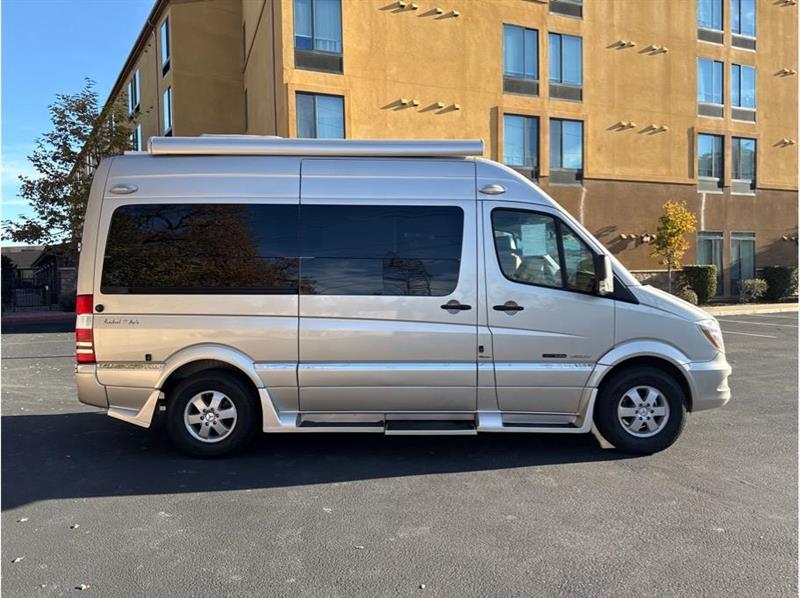 Roadtrek Motorhomes SS-Agile  2014