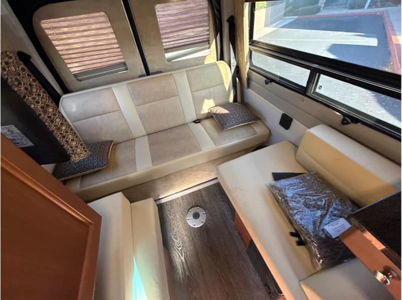 Roadtrek Motorhomes SS-Agile  2014