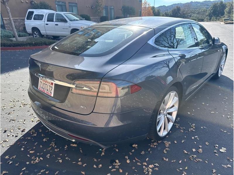 Tesla Model S  2014