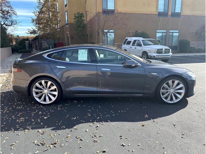 Tesla Model S  2014