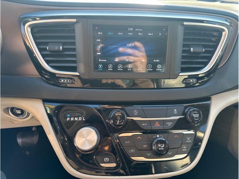 Chrysler Voyager  2021