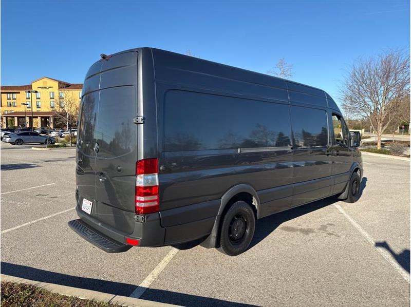 Mercedes-Benz Sprinter  2016