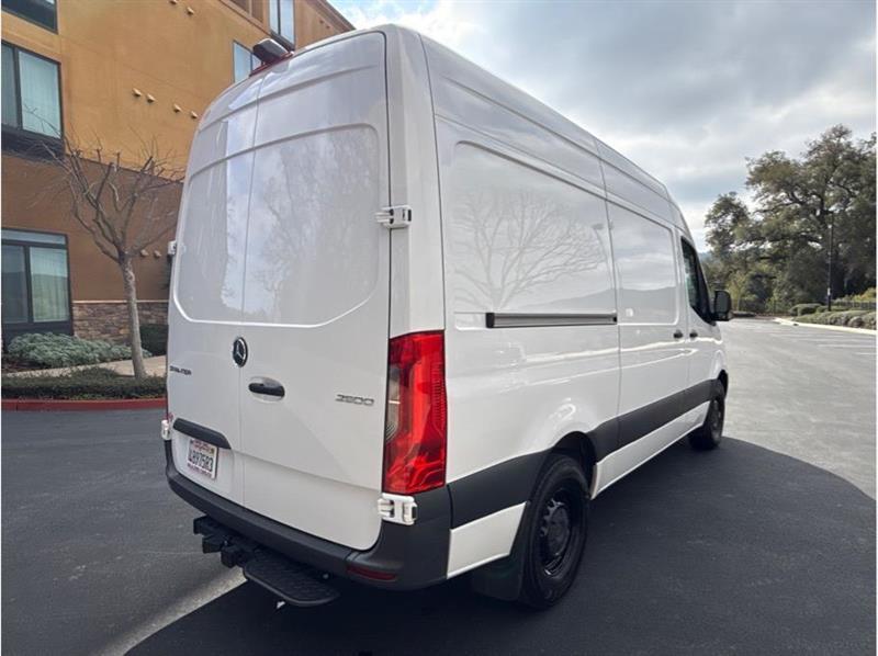 Mercedes-Benz Sprinter  2023