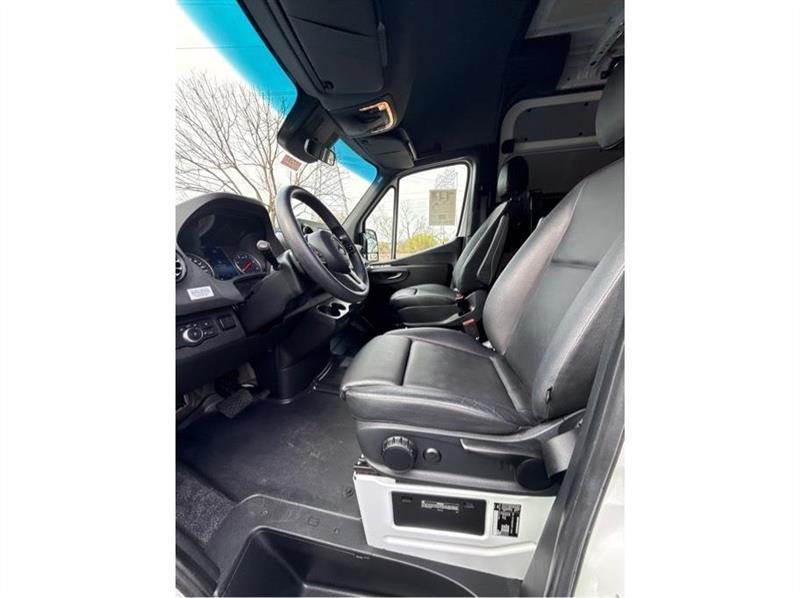 Mercedes-Benz Sprinter  2023