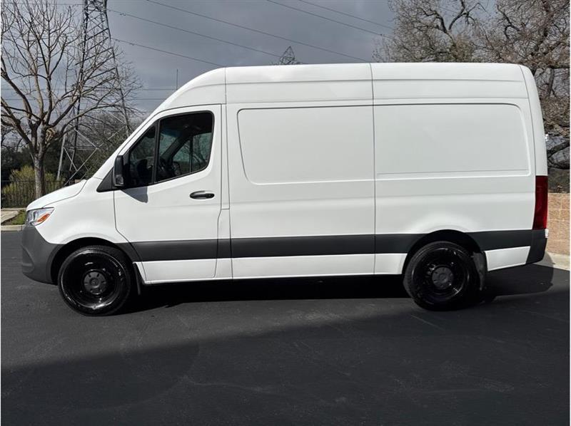 Mercedes-Benz Sprinter  2023