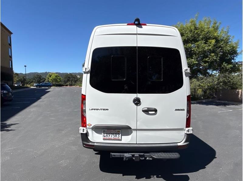 Mercedes-Benz Sprinter  2023