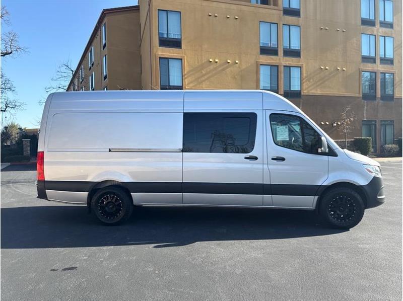 Mercedes-Benz Sprinter  2019