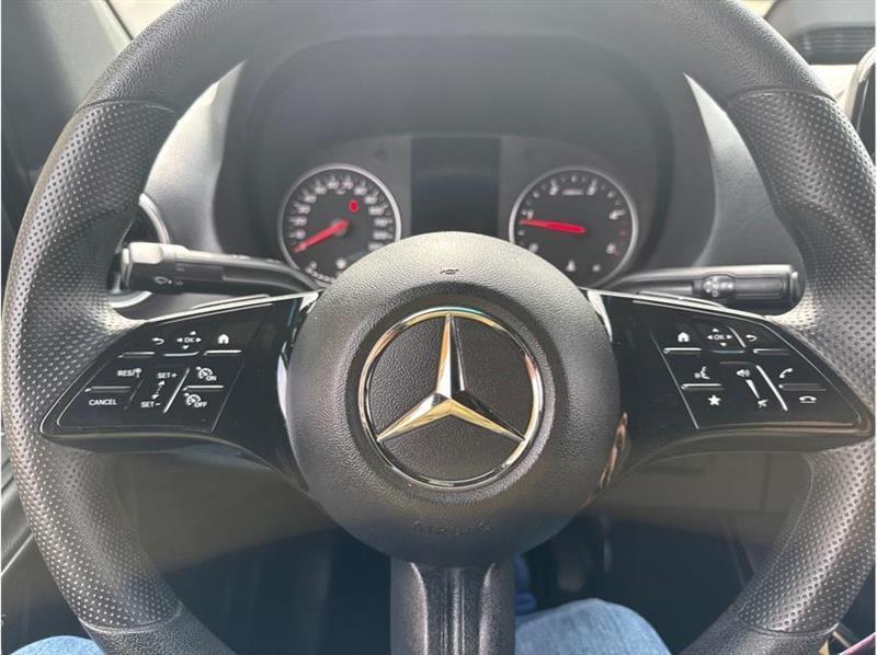Mercedes-Benz Sprinter  2025