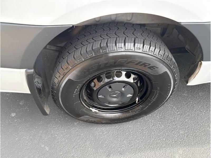 Mercedes-Benz Sprinter  2025