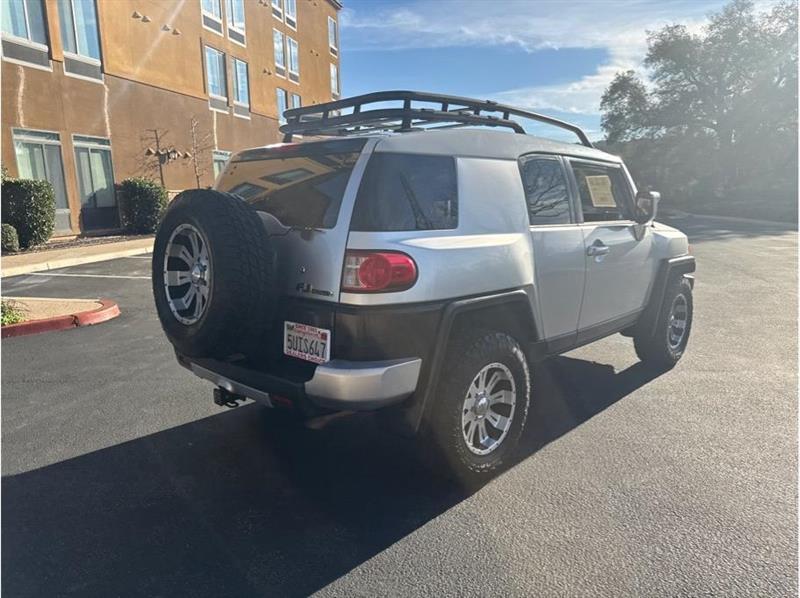 Toyota FJ Cruiser  2007
