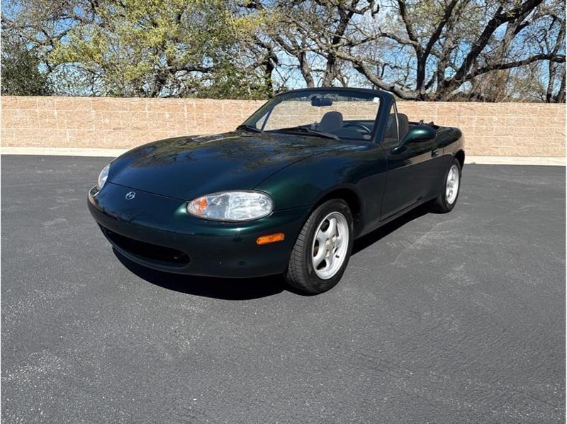 Mazda MX-5 Miata  1999
