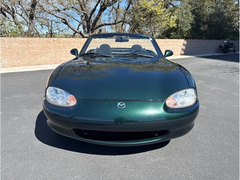 Mazda MX-5 Miata  1999