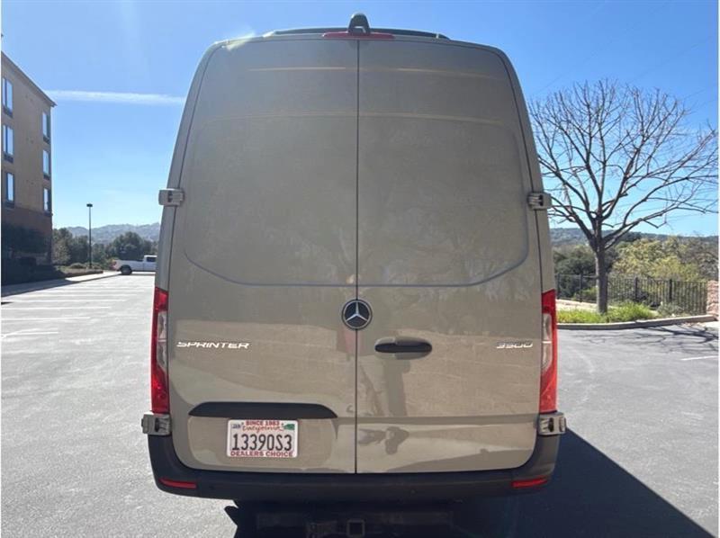 Mercedes-Benz Sprinter  2023