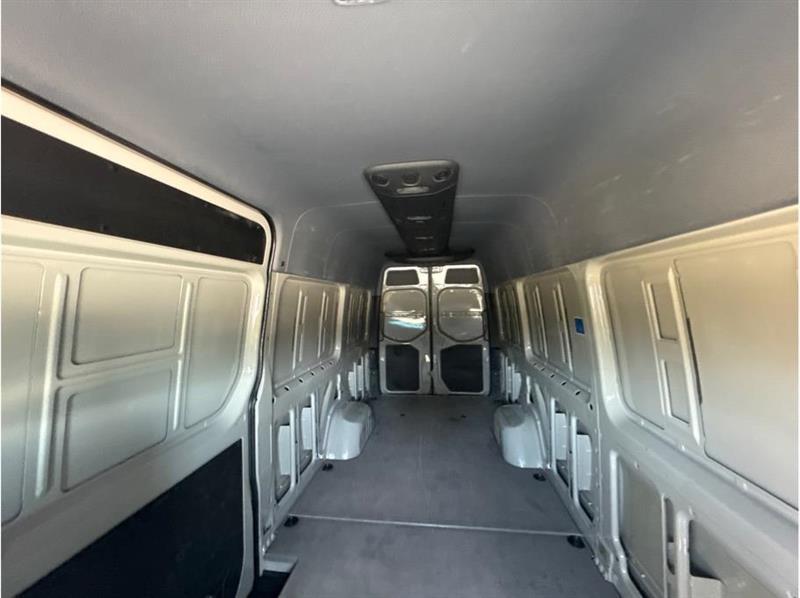 Mercedes-Benz Sprinter  2023