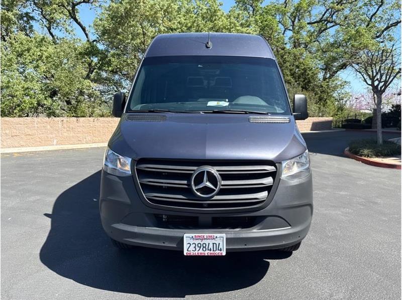 Mercedes-Benz Sprinter  2024