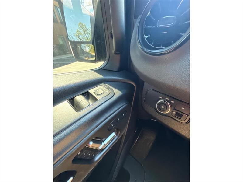 Mercedes-Benz Sprinter  2024
