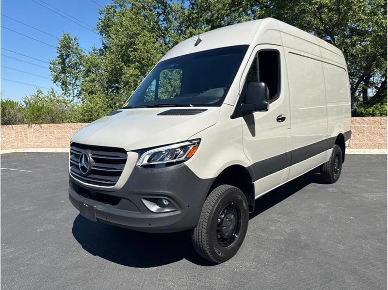 Mercedes-Benz Sprinter  2023