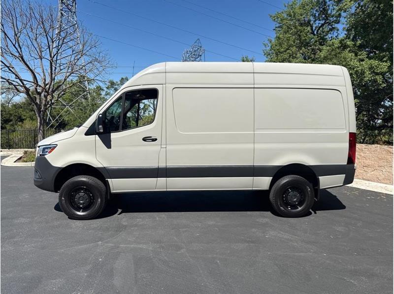2023 Mercedes-Benz Sprinter Cargo Van Base