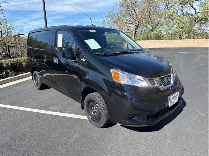 Nissan NV200  2017