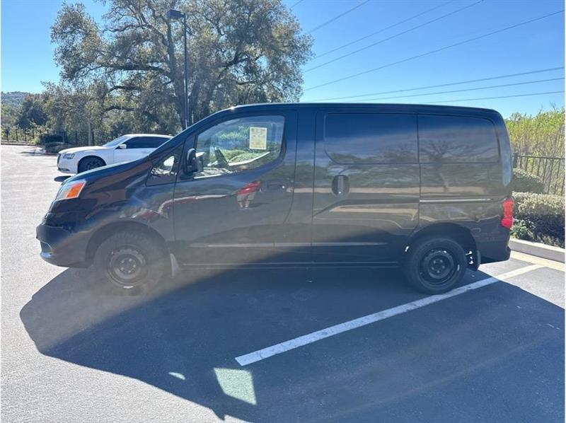 Nissan NV200  2017