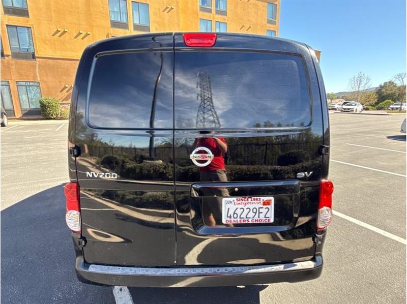 Nissan NV200  2017