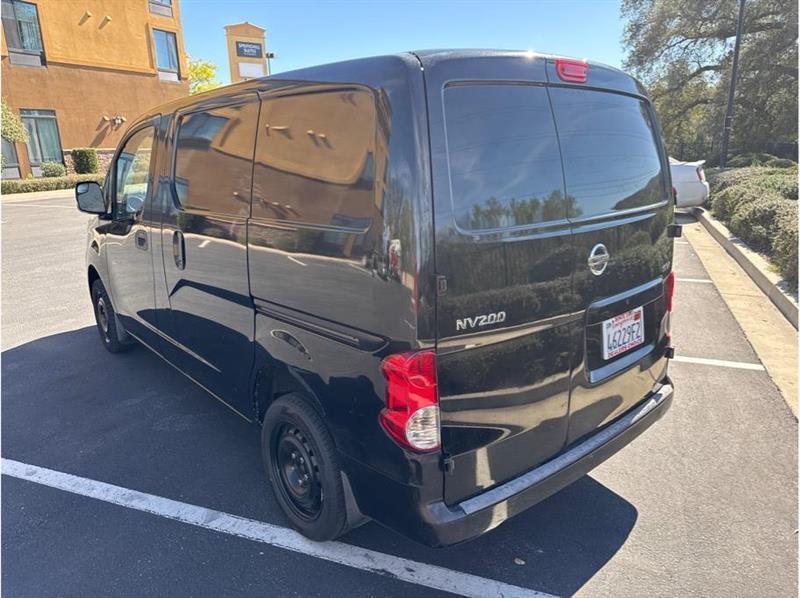 Nissan NV200  2017