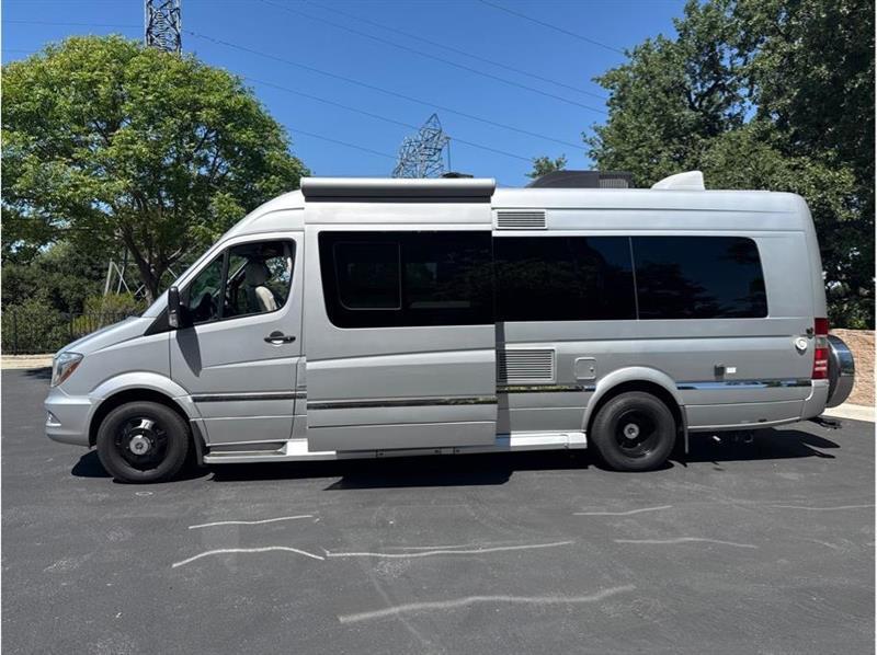 Mercedes-Benz Sprinter  2014