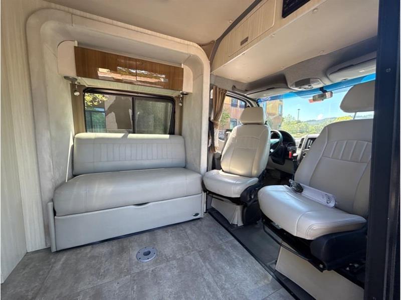 Mercedes-Benz Sprinter  2014
