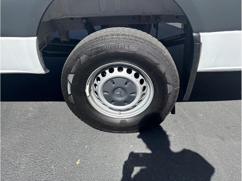 Mercedes-Benz Sprinter  2024