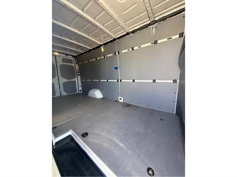 Mercedes-Benz Sprinter  2024