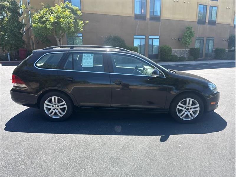 Volkswagen Jetta SportWagen  2013