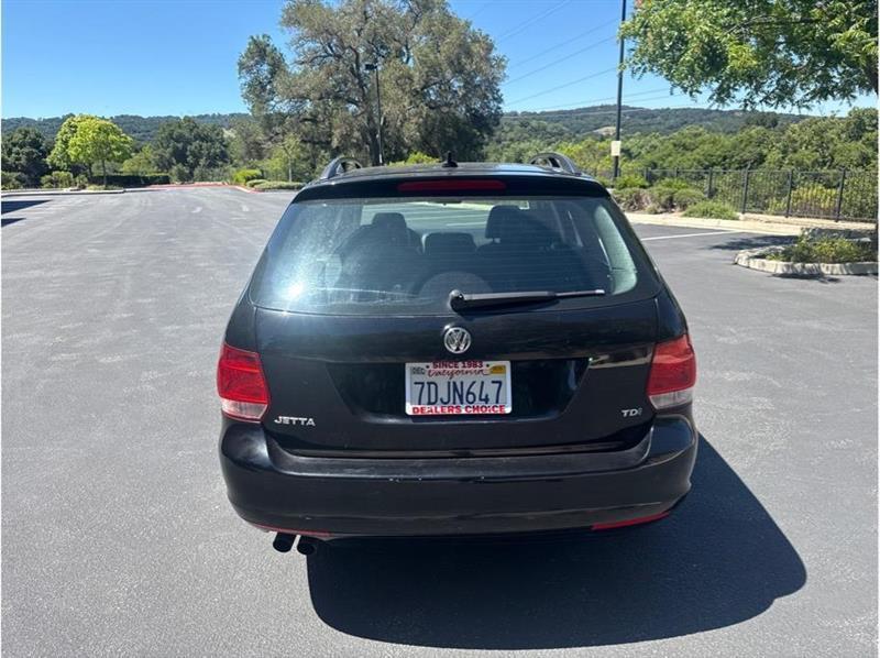 Volkswagen Jetta SportWagen  2013