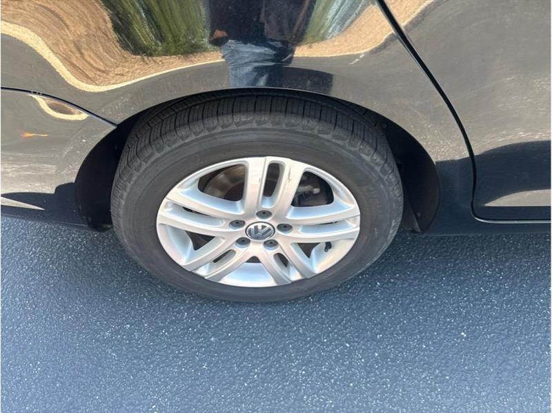 Volkswagen Jetta SportWagen  2013