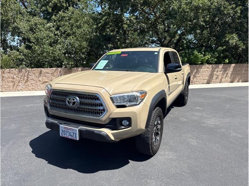 Toyota Tacoma  2016